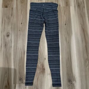 Lululemon Grey Striped Chaturanga Leggings Women’s 6